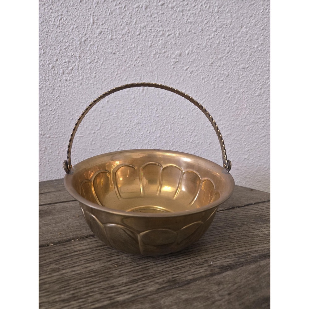 Vintage 6" Brass Basket Bowl Planter W/swiveling Handle Mid Century Cottagecore